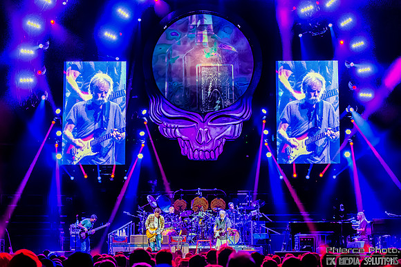 Dead & Company - Nationwide Arena - Columbus, Ohio - © Phierce Photo of FX Media Solutions – Nov 13th, 2015#phiercephoto #deadandcompany