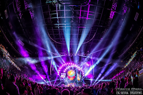 Dead & Company - Nationwide Arena - Columbus, Ohio - © Phierce Photo of FX Media Solutions – Nov 13th, 2015#phiercephoto #deadandcompany