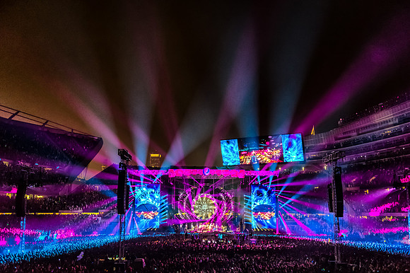 Grateful Dead - Fare Thee Well - Soldier Field - Chicago, Illinois - ©Phierce Photo of FX Media Solutions – All Rights Reserved – July 5th, 2015‪#‎phiercephoto‬ ‪#‎fxmediasolutions‬ ‪#‎livemusic‬‪#‎co