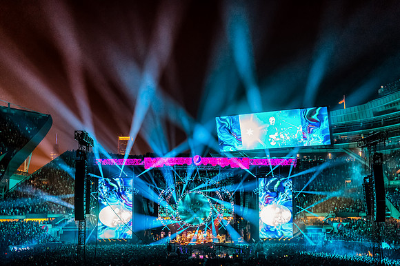 Grateful Dead - Fare Thee Well - Soldier Field - Chicago, Illinois - ©Phierce Photo of FX Media Solutions – All Rights Reserved – July 5th, 2015‪#‎phiercephoto‬ ‪#‎fxmediasolutions‬ ‪#‎livemusic‬‪#‎co