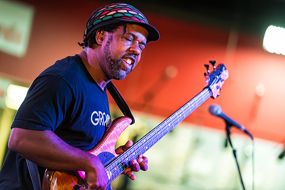 Victor Wooten Seminar - Sam Ash Music - Indianapolis, Indiana - ©Phierce Photo of FX Media Solutions – All Rights Reserved – July 18th, 2015‪#‎phiercephoto‬ ‪#‎fxmediasolutions‬ ‪#‎livemusic‬‪#‎concer