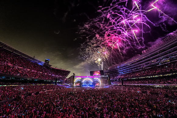 Grateful Dead - Fare Thee Well - Soldier Field - Chicago, Illinois - ©Phierce Photo of FX Media Solutions – All Rights Reserved – July 5th, 2015‪#‎phiercephoto‬ ‪#‎fxmediasolutions‬ ‪#‎livemusic‬‪#‎co