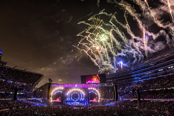 Grateful Dead - Fare Thee Well - Soldier Field - Chicago, Illinois - ©Phierce Photo of FX Media Solutions – All Rights Reserved – July 4th, 2015‪#‎phiercephoto‬ ‪#‎fxmediasolutions‬ ‪#‎livemusic‬‪#‎co