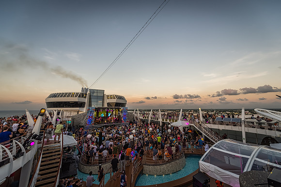 Karl Denson's Tiny Universe - Jam Cruise - MSC Divina - ©Phierce Photo - Jan 9th, 2016