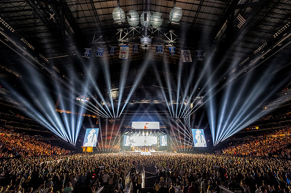 Kenny Chesney - Lucas Oil Stadium - Indianapolis, Indiana - ©Phierce Photo of FX Media Solutions – All Rights Reserved – May 9th, 2015