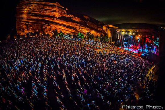 ThieveryCorporation_2016_PhiercePhoto-_PRC0887-Edit