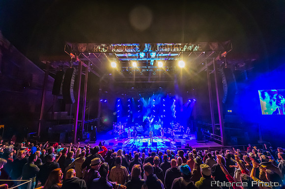 ThieveryCorporation_2016_PhiercePhoto-_PRC1063-Edit