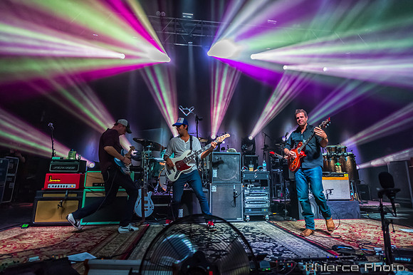 UM, Riviera Theater, Dec 29, 2016_Phierce Photo-_PRC0814-Edit