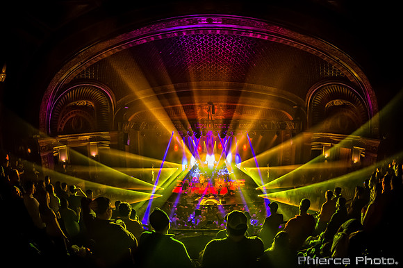 UM, Riviera Theater, Dec 29, 2016_Phierce Photo-_PRC0886-Edit