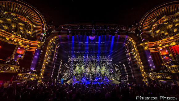 UM, Riviera Theater, Dec 29, 2016_Phierce Photo-_PRC1054-Edit