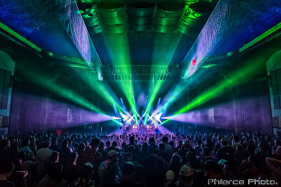 Royal Oak Theater, Dec 31, 2016_Phierce Photo-_PRC6311-Edit