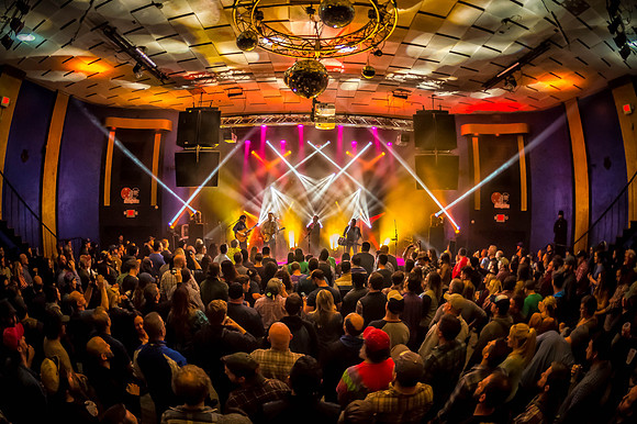 Infamous Stringdusters, Vogue Theater, Indpls., Indiana, Feb. 8, 2017