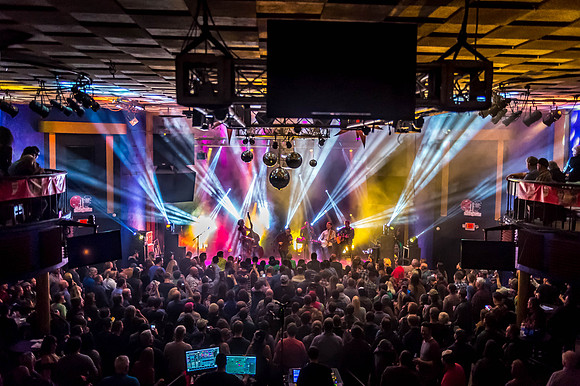 Infamous Stringdusters, Vogue Theater, Indpls., Indiana, Feb. 8, 2017