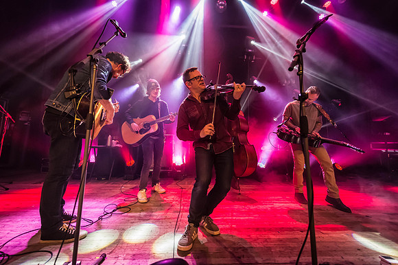 Infamous Stringdusters, Vogue Theater, Indpls., Indiana, Feb. 8, 2017