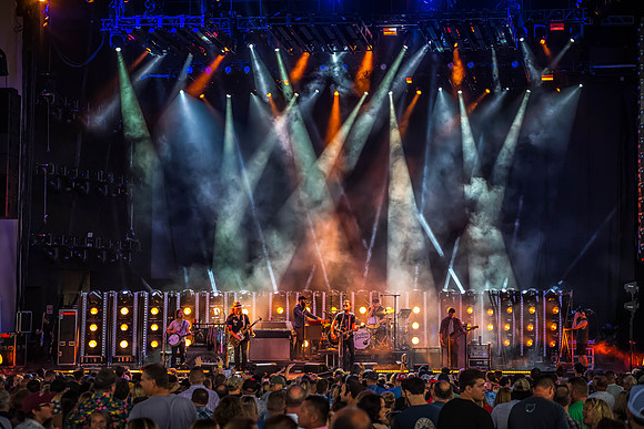 Brothers Osborne, Ruoff Home Mortgage Music Center, Noblesville, Indiana, July 21, 2018