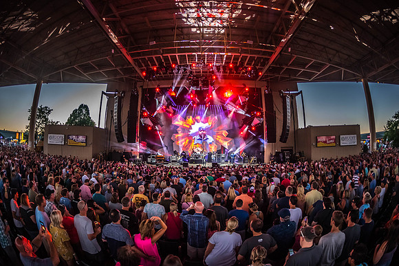 Dave Matthews Band, Ruoff Home Mortgage Center, Noblesville, Indiana, July 7, 2018