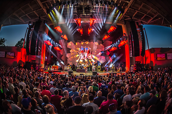 Dave Matthews Band, Ruoff Home Mortgage Center, Noblesville, Indiana, July 7, 2018