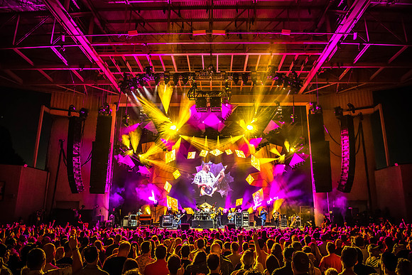 Dave Matthews Band, Ruoff Home Mortgage Center, Noblesville, Indiana, July 7, 2018