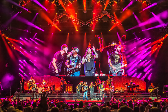 Darius Rucker with Lady A, Ruoff Home Mortgage Music Center, Noblesville, Indiana, Sept. 14, 2018