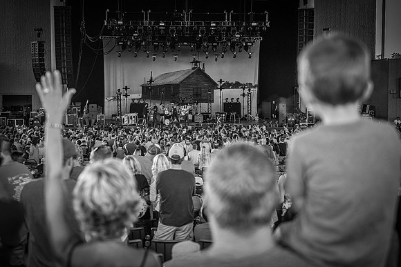 The Avett Brothers, Ruoff Home Mortgage Center, Noblesville, Indiana, Aug 23, 2018