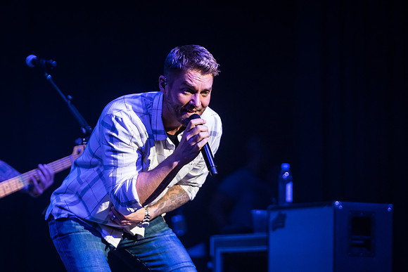 Brett Young @Darius & Friends_photo by Keith Griner 0D5_5542