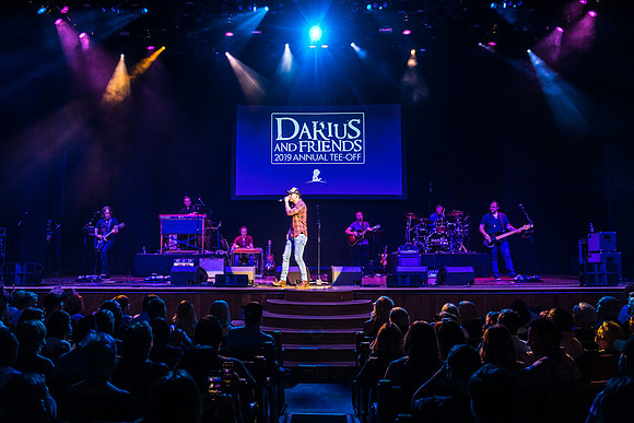 Travis Denning_@Darius & Friends_photo by Keith Griner 0D5_4329