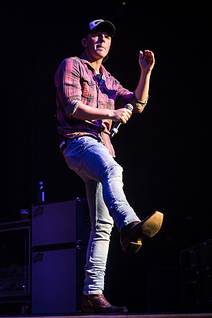 Travis Denning_@Darius & Friends_photo by Keith Griner 0D5_4369