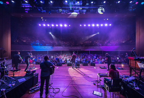 Travis Denning_@Darius & Friends_photo by Keith Griner 0D5_4477