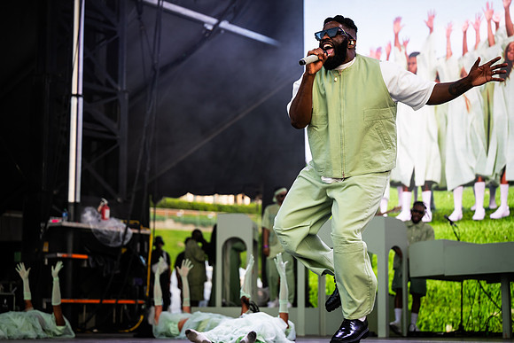 Tobe Nwigwe at Riverbeat Festival