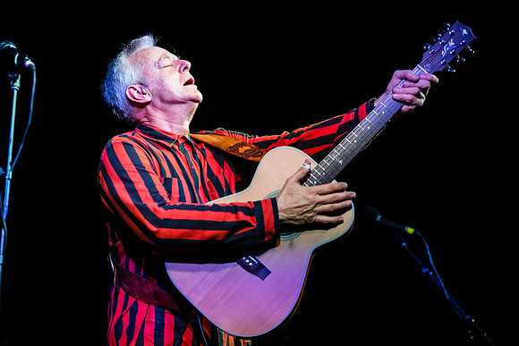 Tommy Emmanuel '22
